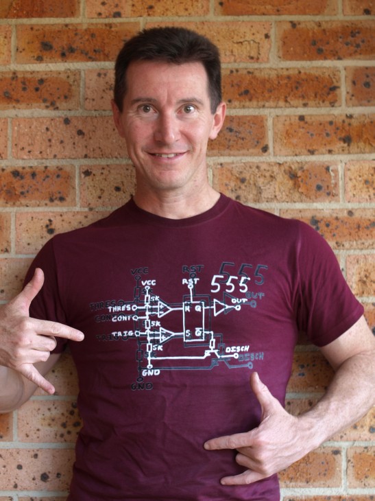 Yes, you too can look this cool in an EEVblog 555 T-Shirt